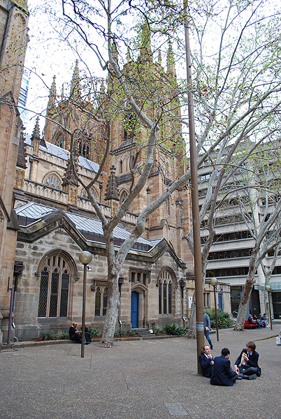 Die Anglikanische St Andrew' Cathedral Sydney mit der angeschloßenen Schule