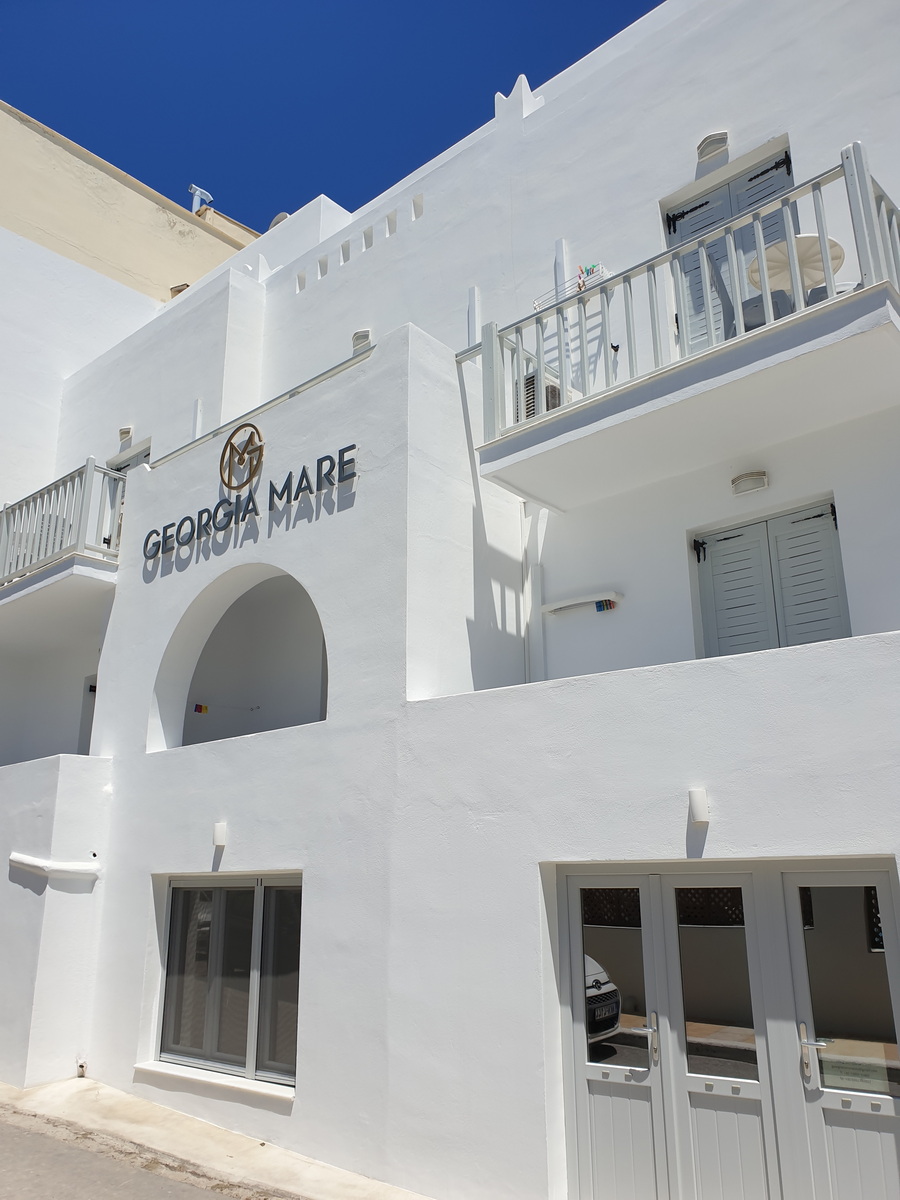 Hotel Georgia Mare auf am Strand von Àgios Geórgios - Naxos Chora