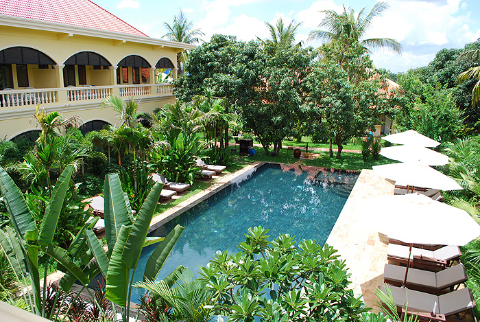 Kambodscha - Siem Reap - Hotel Pavillon d'Orient - Blick auf den Pool von unserem Zimmer