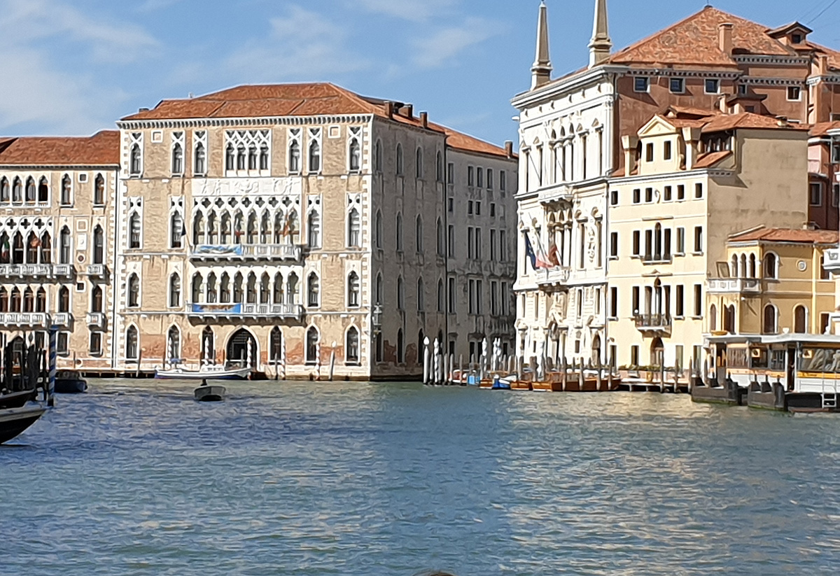 Ca Foscari (University of Venice) am Canal Grande in Venedig
