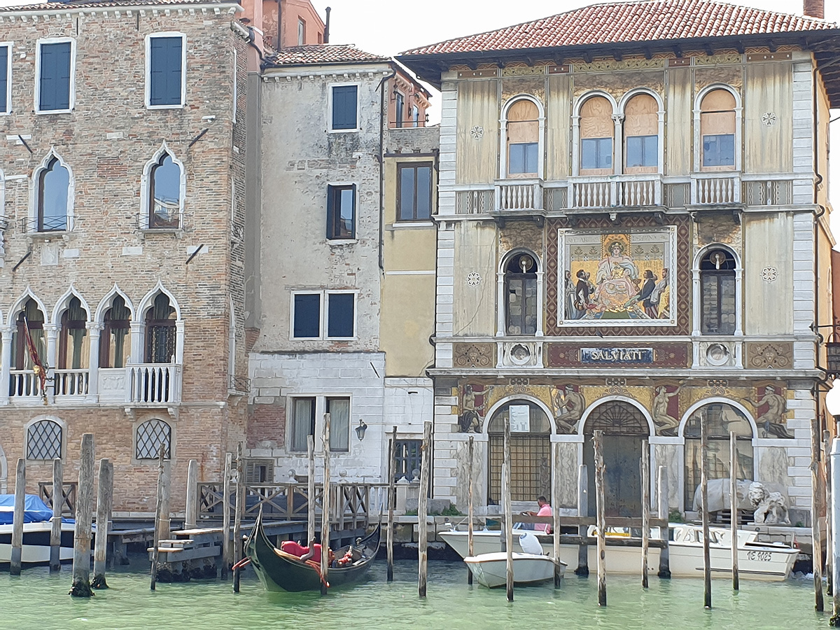 Palazzo Salviati am Canal Grande im Sestiere (Stadtteil) Dorsoduro in Venedig